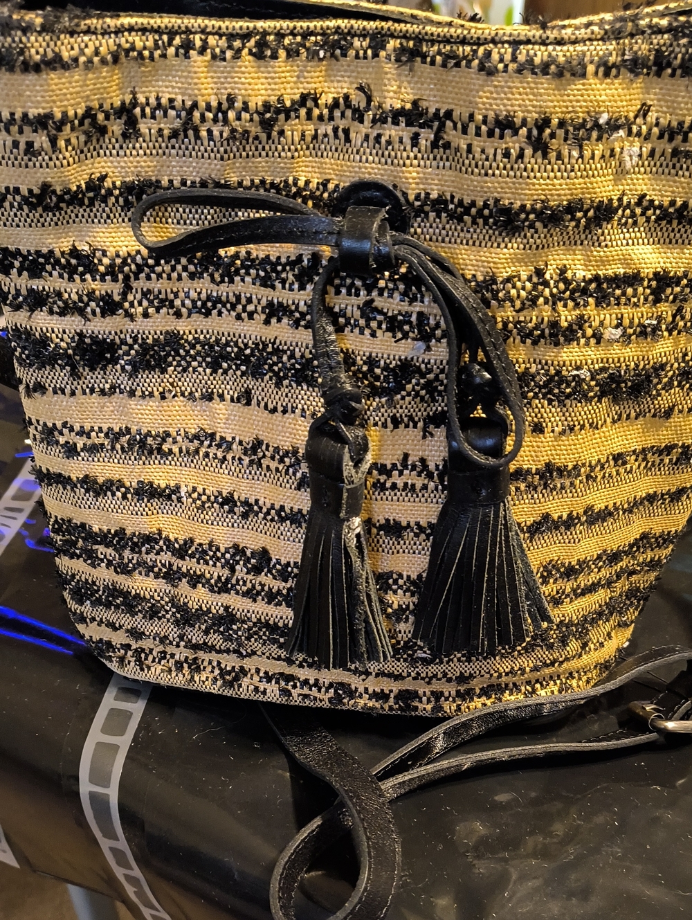 Black And Tan Patricia Nash Ebbe Otavia Bucket Bag